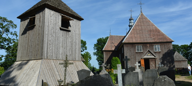 Ensemble der Stanislauskirche und ethnographisches Dorf Beržoras (Kapellen des Kalvarienwegs)